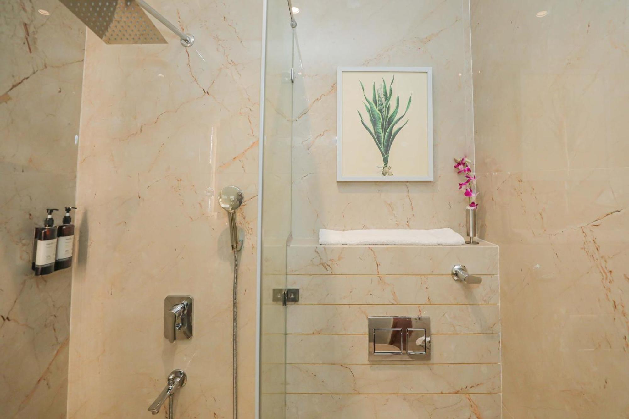 Regenta Place Phagwara By Royal Orchid Hotels Limited Экстерьер фото