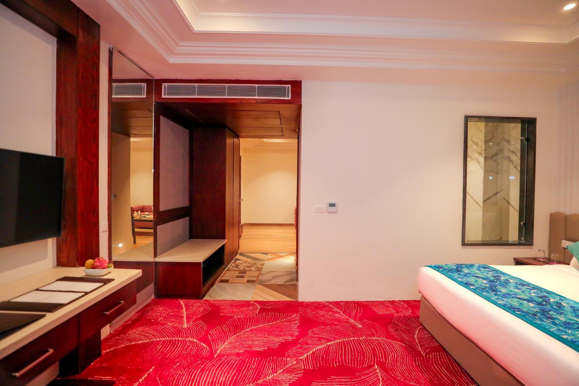 Regenta Place Phagwara By Royal Orchid Hotels Limited Экстерьер фото